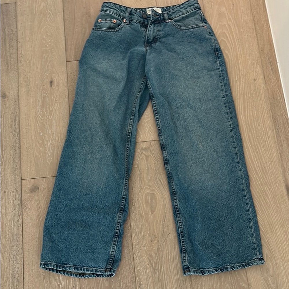 Women's blue low rise jeans